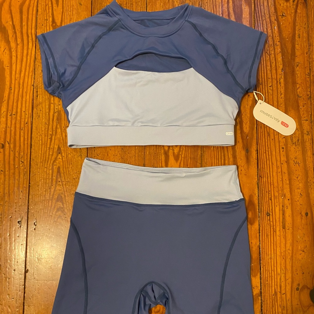 museonly one blue biker short set